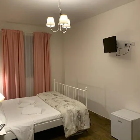 بيت ضيافة Stella Del Cilento Suite & Rooms *