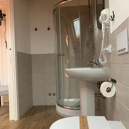 Stella Del Cilento Suite & Rooms * أغروبولي